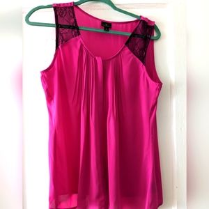 Sleeveless blouse